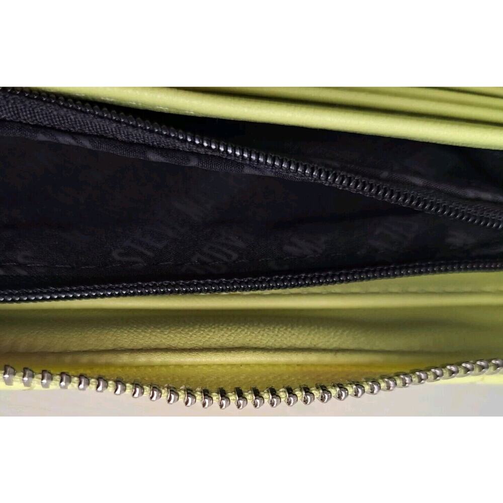 Steve Madden Zip Around Clutch Wallet Wristlet Quilted Yellow Multicompartment - Picture 9 of 9